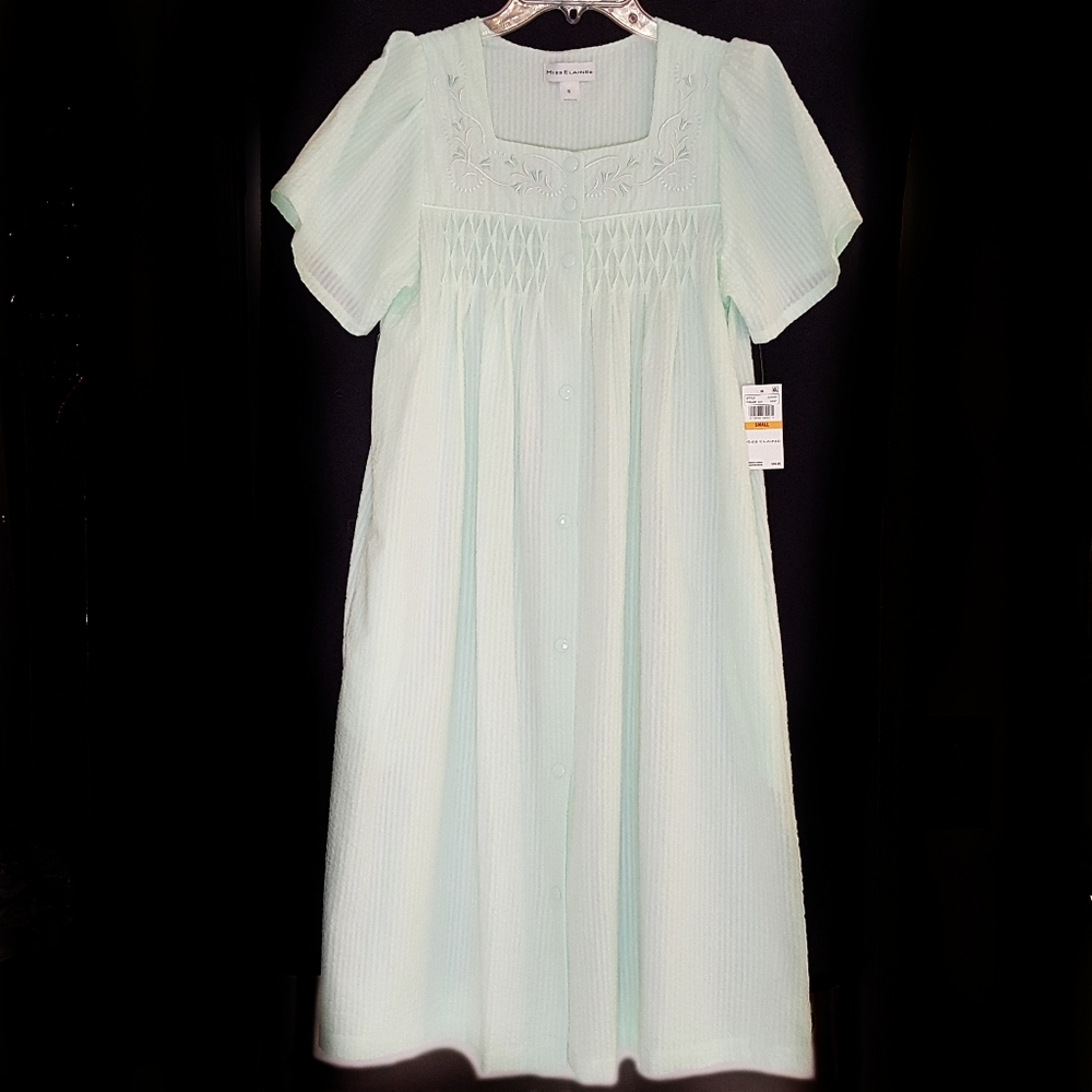 NWT Miss Elaine Mint Button Up House Coat, Size Small